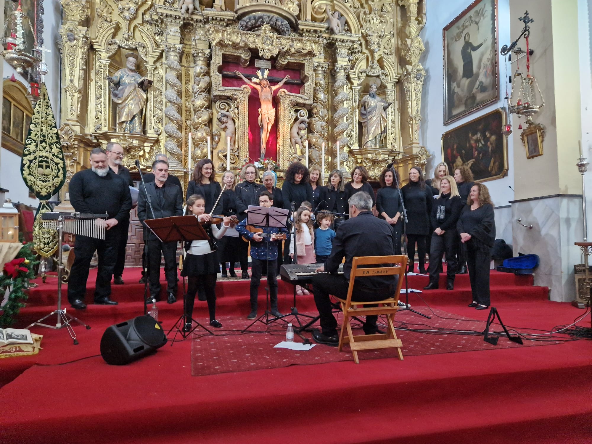 CONCIERTO BENEFICO A CARGO DEL CORO NAZARET